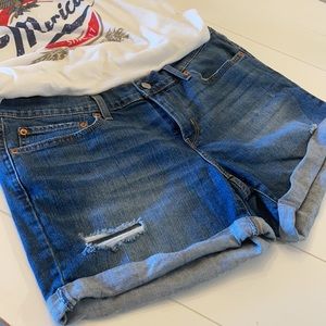 Levi’s stretch denim shorts